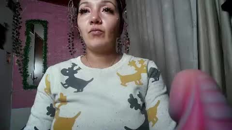 sexy lolas online show from July 2026 02:05:17 AM