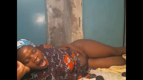 Snapshot of sexy_lunah chatting on December 2025 07:51:01 PM sexy_lunah online show from December 2025 07:51:01 PM