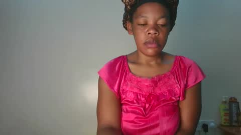 Snapshot of sexy_lyna chatting on December 2025 07:46:02 AM sexy_lyna online show from December 2025 07:46:02 AM