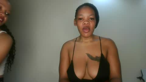 Snapshot of sexy_lyna chatting on June 2026 03:11:02 AM sexy_lyna online show from June 2026 03:11:02 AM