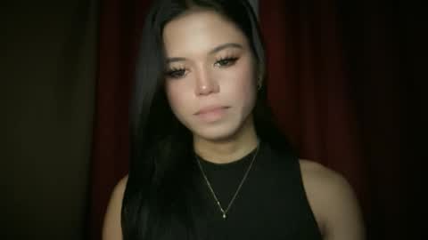 Snapshot of sexy_maevemorexxx chatting on June 2026 04:14:02 AM Nicole online show from June 2026 04:14:02 AM