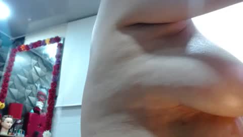 MARIPOSA online show from November 2025 12:42:02 AM