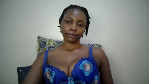 sexy_muna2 online show from April 2026 08:54:02 PM
