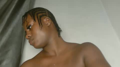 sexy_petitqueen online show from March 2026 03:44:01 AM