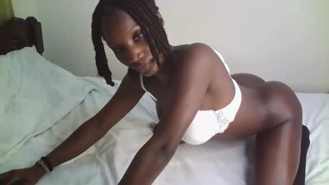 Snapshot of sexy_red17 chatting on September 2025 06:45:02 AM sexy online show from September 2025 06:45:02 AM