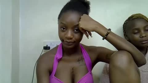 sexy_sasy online show from April 2026 11:57:02 PM