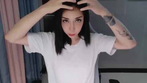 Snapshot of sexy_sersi chatting on September 2025 08:13:02 AM sexy_sersi online show from September 2025 08:13:02 AM