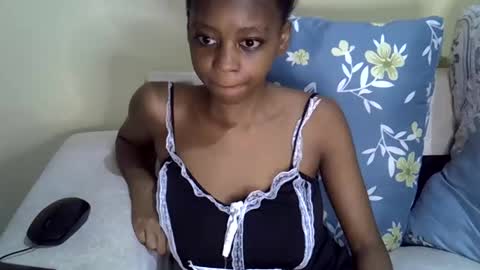 Snapshot of sexy_short chatting on April 2026 03:18:01 AM Janet online show from April 2026 03:18:01 AM