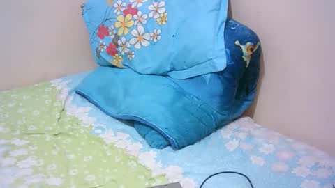 Tiffah online show from October 2025 09:17:02 PM