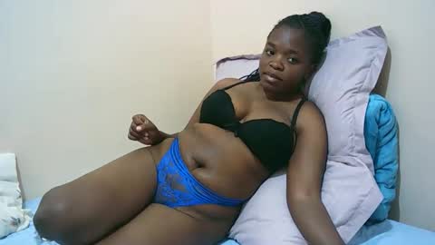 Tiffah online show from November 2025 01:00:02 PM