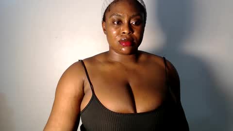 Luna online show from March 2026 09:43:02 PM