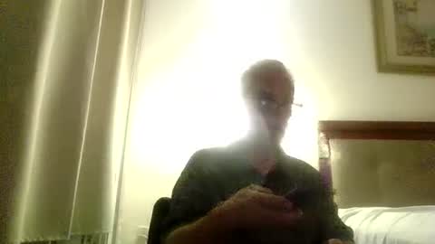 Snapshot of sexy_white_daddy chatting on November 2025 01:29:01 AM Daddy online show from November 2025 01:29:01 AM