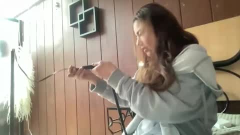 Alice Skay online show from November 2025 01:55:01 PM