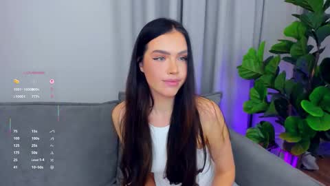 Lou online show from October 2025 08:07:02 PM