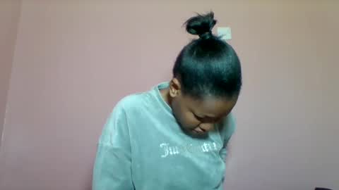 sexyapple2002 online show from September 2025 08:03:01 AM