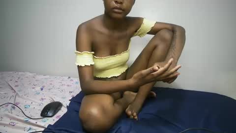Snapshot of sexyasspetitte_ chatting on January 2025 03:07:02 AM sexyasspetitte_ online show from January 2025 03:07:02 AM