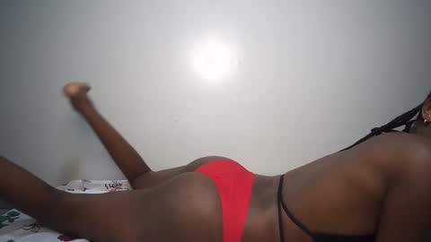 Snapshot of sexyasspetitte_ chatting on February 2025 10:52:02 PM sexyasspetitte_ online show from February 2025 10:52:02 PM