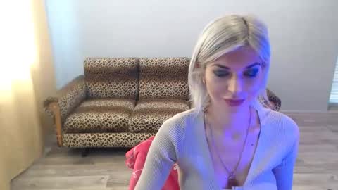 Snapshot of sexybeatriice chatting on November 2025 07:21:01 AM sexybeatriice online show from November 2025 07:21:01 AM