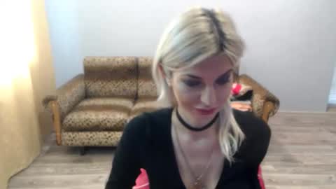 Snapshot of sexybeatriice chatting on November 2025 07:19:02 AM sexybeatriice online show from November 2025 07:19:02 AM