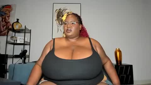 Snapshot of sexyblackhugetits chatting on November 2025 02:43:01 AM sexyblackhugetits online show from November 2025 02:43:01 AM