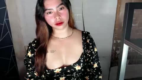 Snapshot of sexycheery69 chatting on September 2025 01:05:02 AM Sexycheery69 online show from September 2025 01:05:02 AM