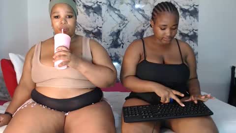 Snapshot of sexychill2000 chatting on June 2026 07:59:01 PM SEXYCHILL online show from June 2026 07:59:01 PM