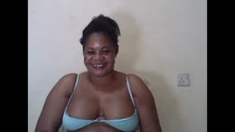 Snapshot of sexydove2 chatting on January 2025 07:03:01 PM EMILY online show from January 2025 07:03:01 PM