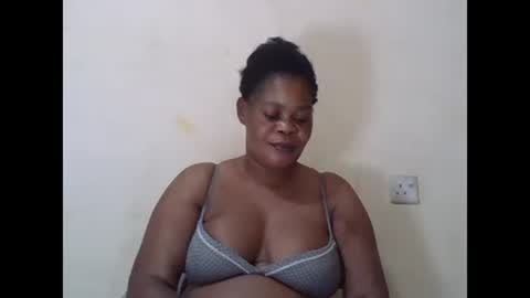 Snapshot of sexydove2 chatting on February 2025 03:41:01 AM EMILY online show from February 2025 03:41:01 AM