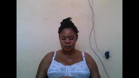 EMILY online show from October 2025 06:52:02 AM