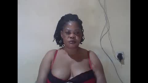 Snapshot of sexydove2 chatting on April 2026 02:59:01 AM EMILY online show from April 2026 02:59:01 AM