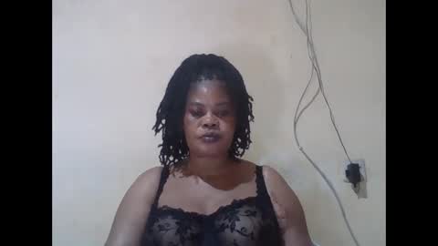 Snapshot of sexydove2 chatting on May 2026 06:27:01 PM EMILY online show from May 2026 06:27:01 PM