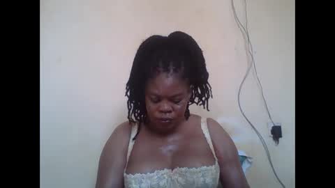 Snapshot of sexydove2 chatting on May 2026 06:42:02 AM EMILY online show from May 2026 06:42:02 AM