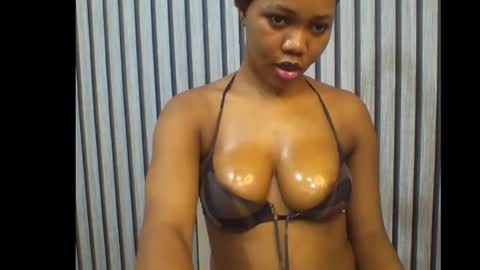 Snapshot of sexyeye368293 chatting on October 2025 07:55:02 PM sexyeye368293 online show from October 2025 07:55:02 PM