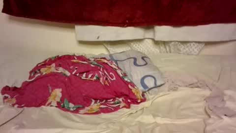 Snapshot of sexyfassy chatting on December 2025 04:27:01 PM faisy online show from December 2025 04:27:01 PM