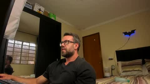 Snapshot of sexyflightz chatting on September 2025 05:14:02 PM chris online show from September 2025 05:14:02 PM