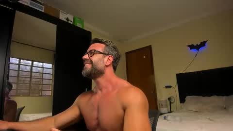 Snapshot of sexyflightz chatting on November 2025 04:54:01 PM chris online show from November 2025 04:54:01 PM