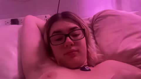 sexyflower21555 online show from December 2024 04:36:02 AM