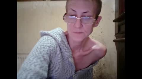 Snapshot of sexygeny4652 chatting on November 2025 05:39:02 PM sexygeny4652 online show from November 2025 05:39:02 PM