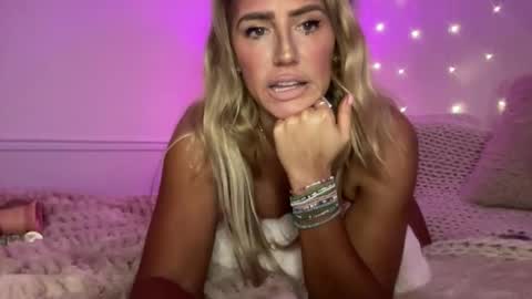 Ashley Love online show from November 2025 07:22:02 AM