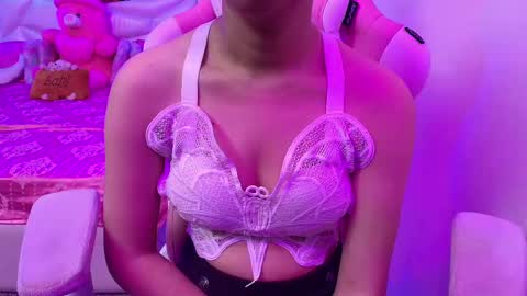 Snapshot of sexyislive chatting on March 2025 05:52:02 AM sexyislive online show from March 2025 05:52:02 AM