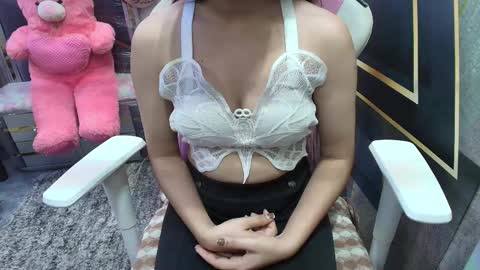 sexyislive online show from November 2025 12:33:01 PM