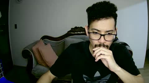 Snapshot of sexyjammyjose chatting on February 2025 09:00:02 AM Go and subscribe to my OF 3 ---- Follow the Heart---- online show from February 2025 09:00:02 AM