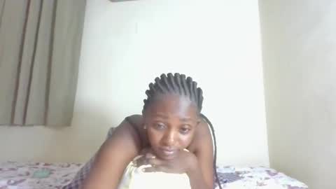 JOAN online show from October 2025 08:42:01 PM