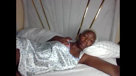 FENNY online show from November 2025 07:52:02 AM