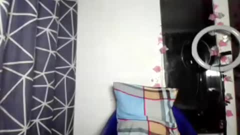 Snapshot of sexykuchie889 chatting on August 2026 07:49:02 PM malia online show from August 2026 07:49:02 PM