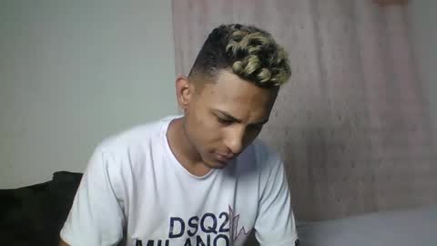 Snapshot of sexyleon69 chatting on December 2024 07:51:01 PM Sexy leon online show from December 2024 07:51:01 PM