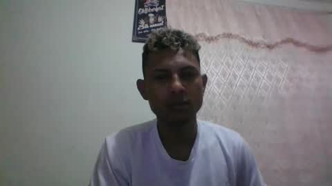 Snapshot of sexyleon69 chatting on January 2025 07:24:01 AM Sexy leon online show from January 2025 07:24:01 AM