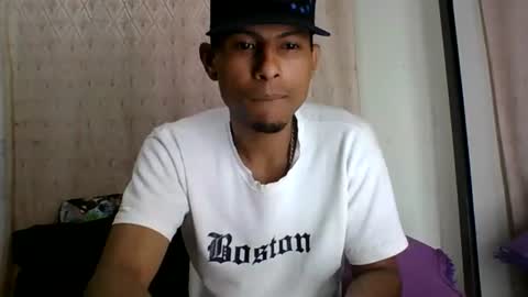 Snapshot of sexyleon69 chatting on June 2026 12:02:01 AM Sexy leon online show from June 2026 12:02:01 AM