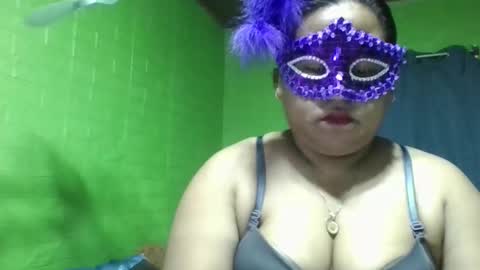 sexyloves143 online show from October 2025 12:05:02 AM