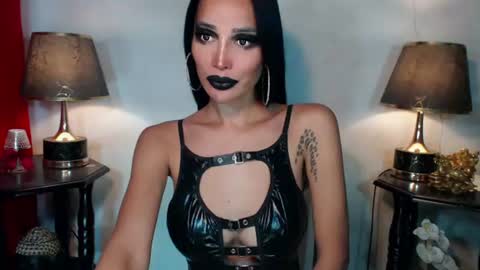 Queen Sofia online show from August 2026 08:22:01 PM